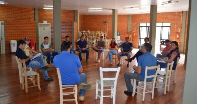 Reunião marca o Lançamento do Núcleo de Criadores de Bezerra e a 1ª Amostra da Bezerra