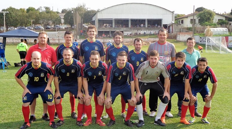 Equipe da CME de Marema representa o município no Campeonato de Futebol Suíço Aberto em Xanxerê